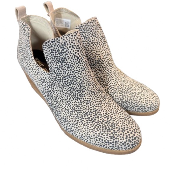 Toms Shoes - TOMS Wedge Booties Women’s 12 Cheetah Print Slip On Ankle Boots Tan Excellent